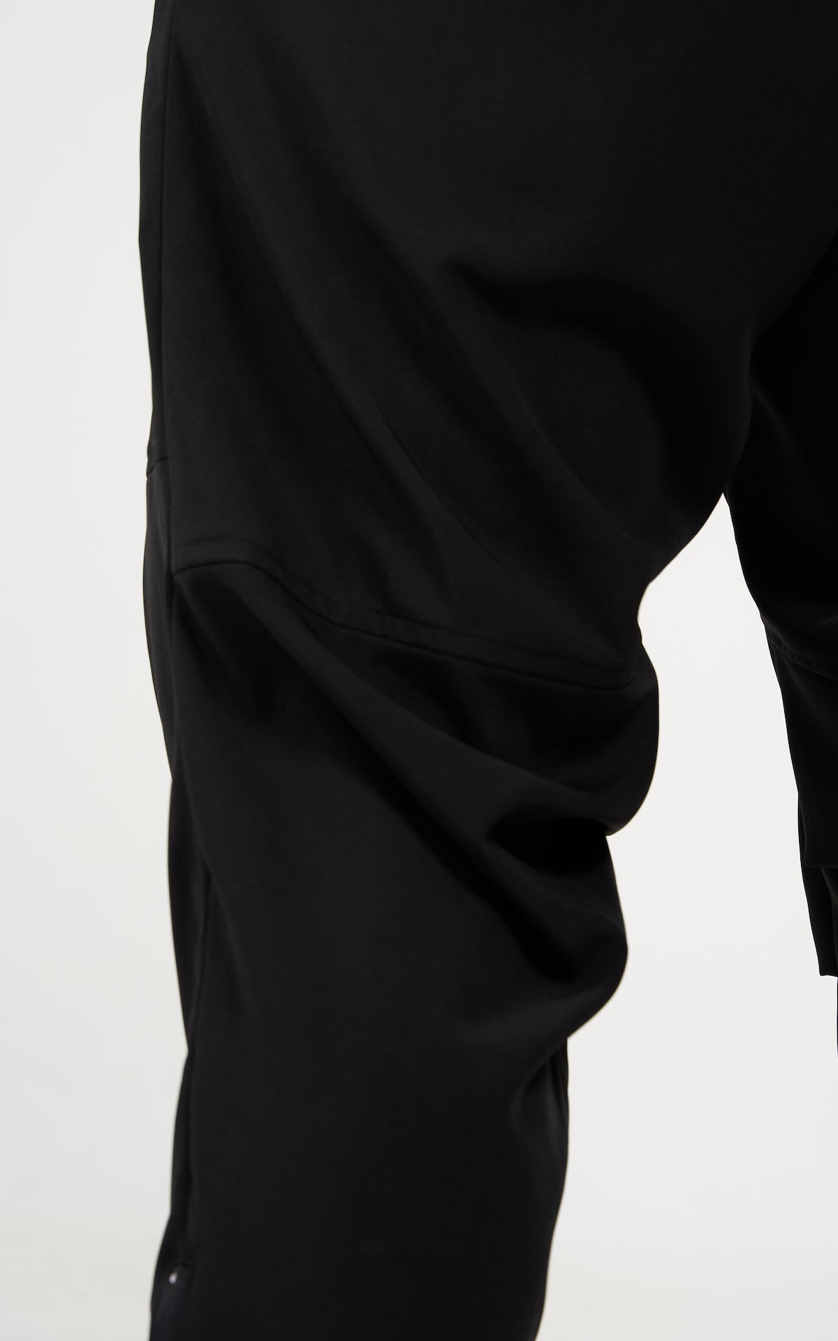 1. "PATELLA" 4 Way-Stretch Pants