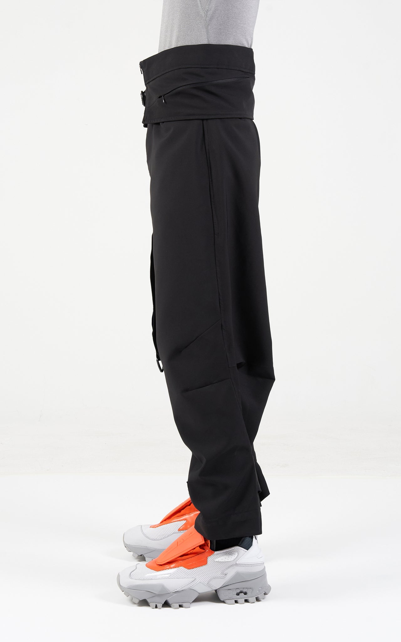 1. "CANOPY" 4 Way Stretch Parachute Pants