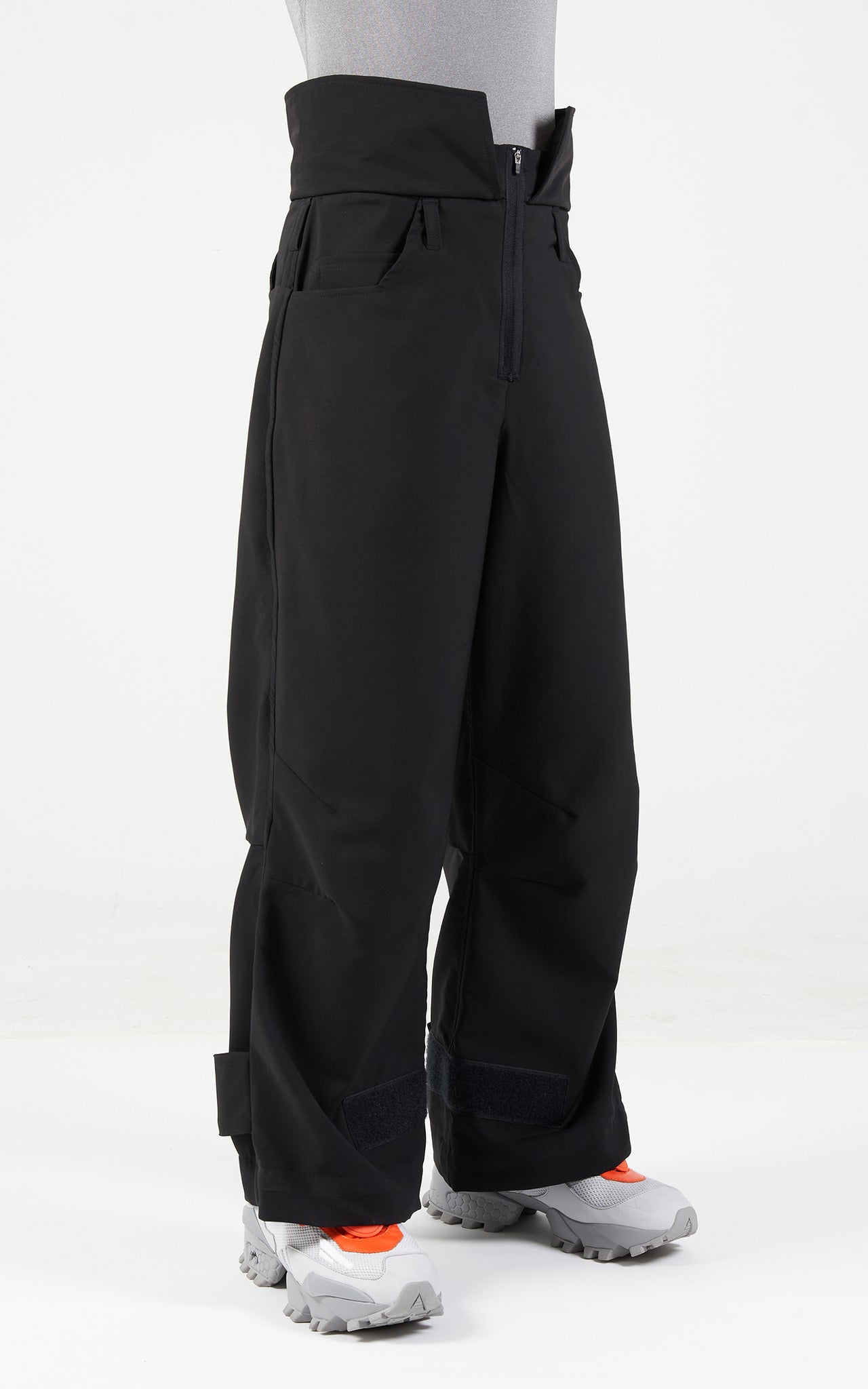 1. "CANOPY" 4 Way Stretch Parachute Pants